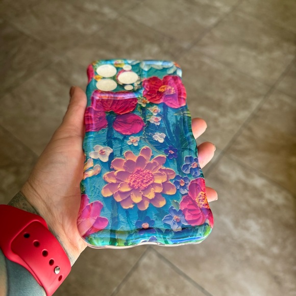 Floral & Butterfly Cell iPhone 16 Pro Max Cases - Picture 3 of 13